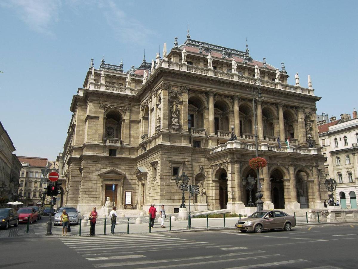 Little Americas Opera Apts Budapest Extérieur photo